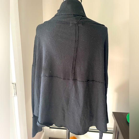 We The Free Black Medium Turtleneck Sweater - Picture 2 of 4